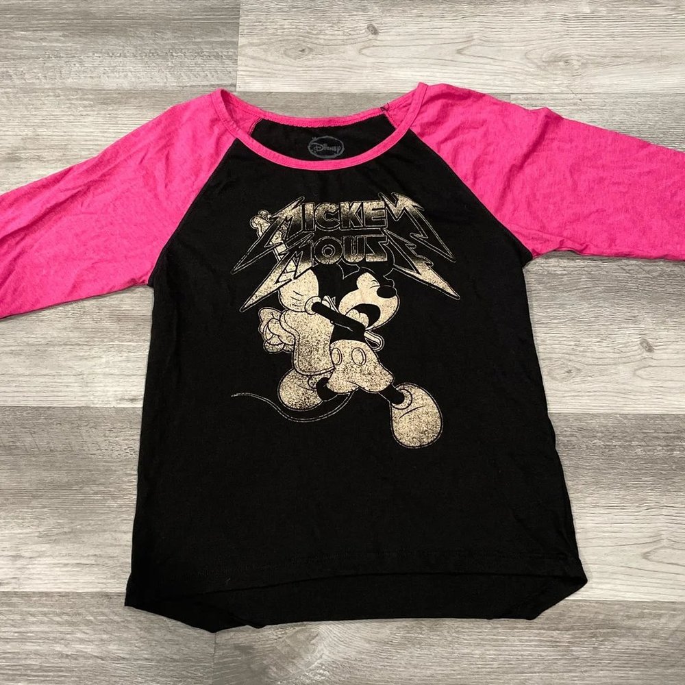 🎸 Disney Womens 3/4 Sleeve Shirt — Size Medium